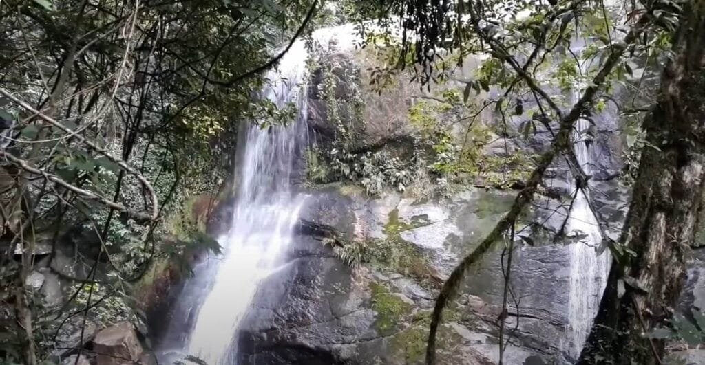 Cachoeira Véu da Noiva