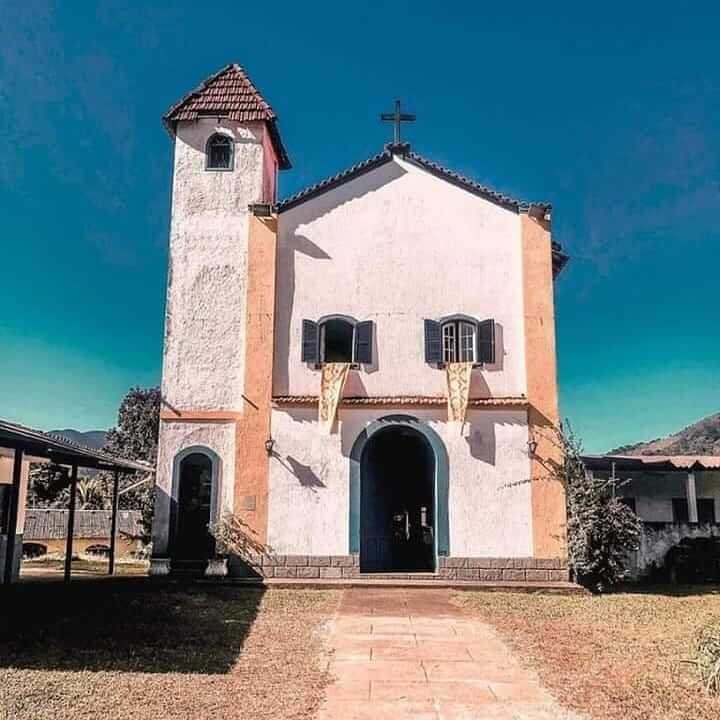 Capela de Sant’Ana: Um pedacinho da história do Brasil colonial em Guapimirim!