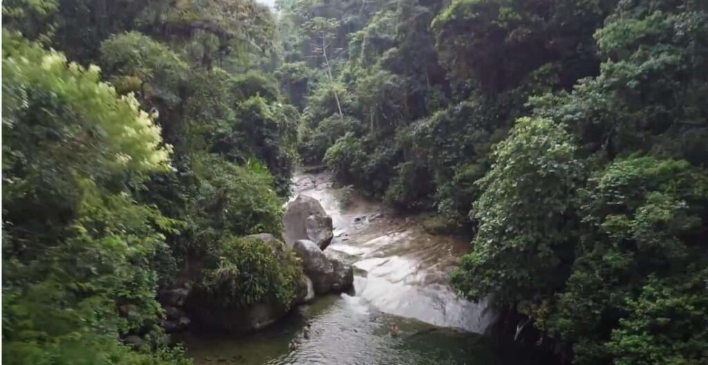 Cachoeira do Escorrega Guapimirim