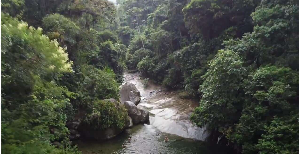 Cachoeira do Escorrega – Poço do Padre em Guapimirim