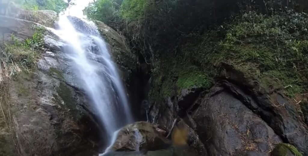 Cachoeira do Garrafão Guapimirim